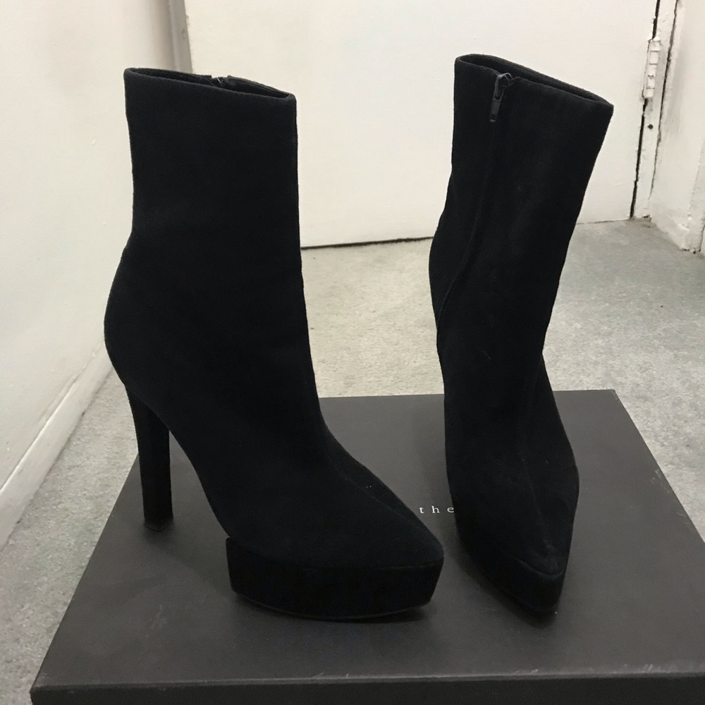 Theory platform Heels